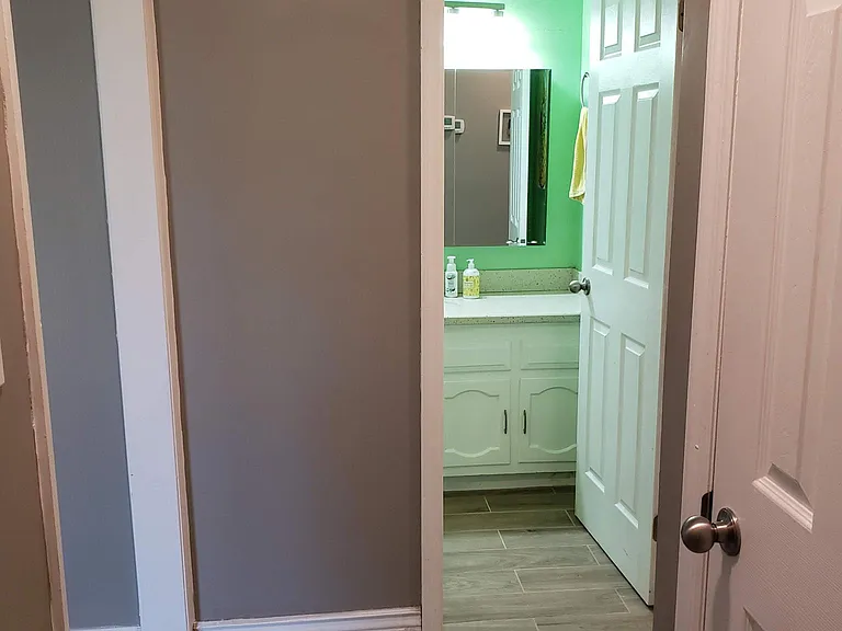 1074 Citrus Ave NE — Photo 11