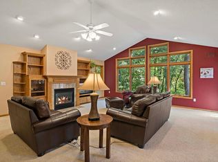 1447 18th Ave NW, Faribault, MN 55021