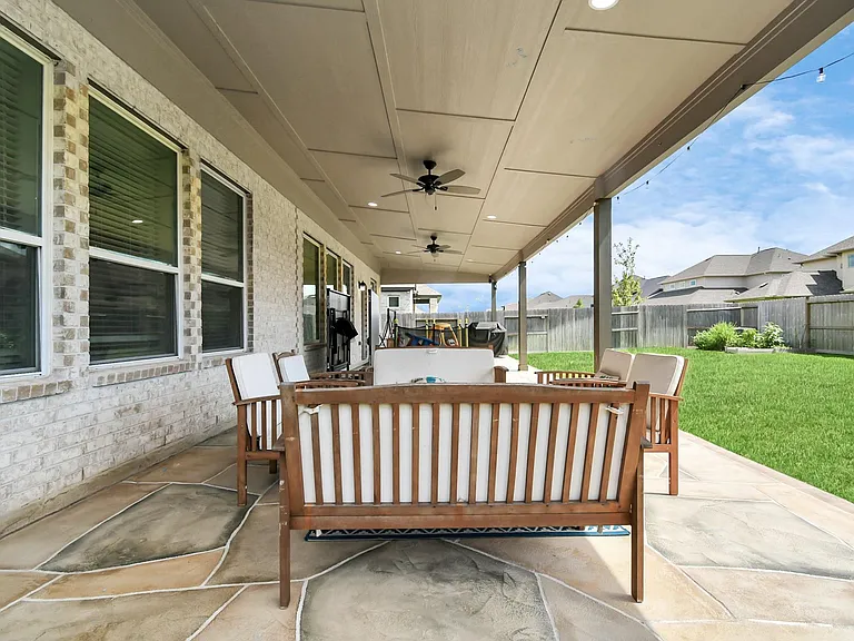 10002 Serenity Grove Dr — Photo 34