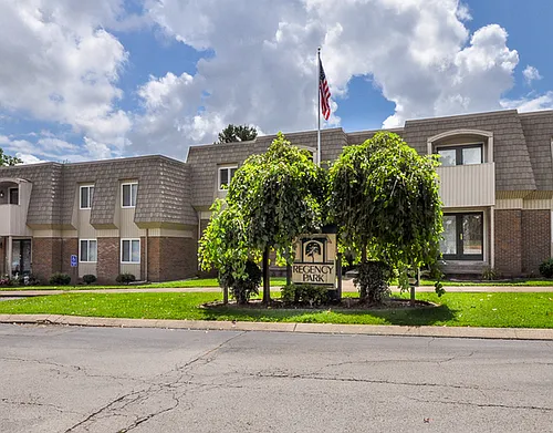 Regency Park Apartments Photo 1