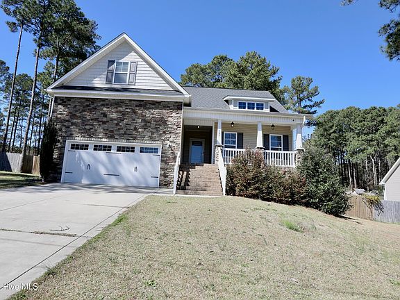 2nd image of 125 Dicks Hill Road