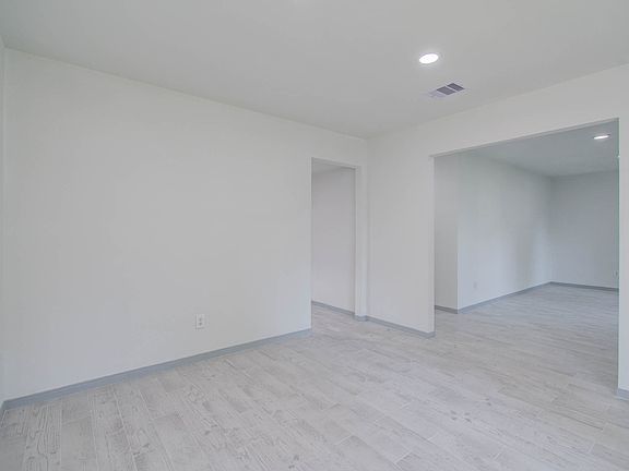 2nd image of 1846 Terrence Dr