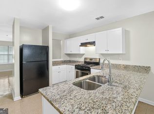 100 Appleton Blvd APT B, Stockbridge, GA 30281