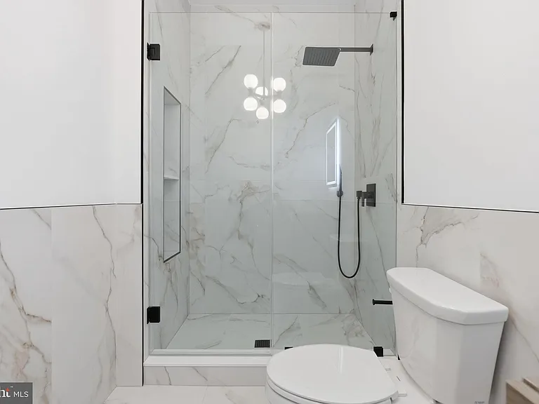 203 S 13th St #4C — Photo 13