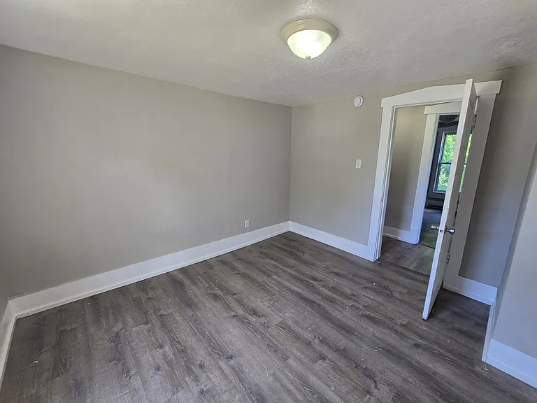 707 Webster St — Photo 22