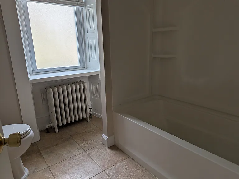 3510 Ainslie St #1 — Photo 13