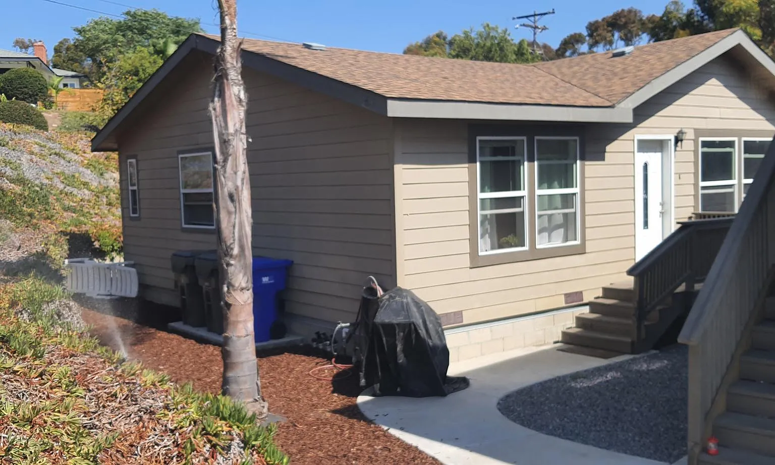 4 bed, 1600 sqft, $4,300 — Photo 1