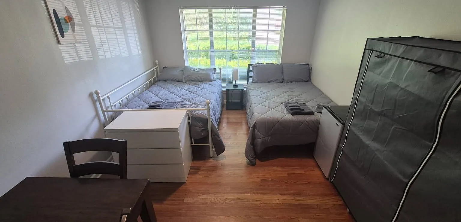 4106 Grapevine Street, Unit 8 — Photo 2