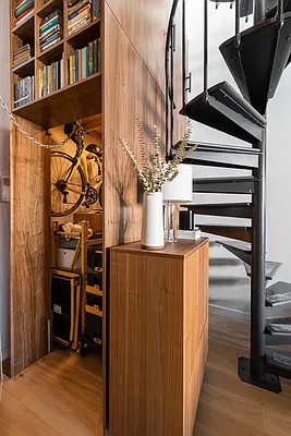 Rented by Compass | media 25