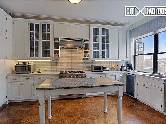 2nd image of 817 W End Ave APT 11A