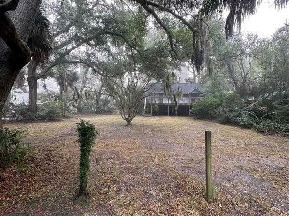 325 Neptune Rd, Saint Simons Island, GA 31522