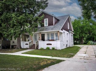 1111 10th Ave, Port Huron, MI