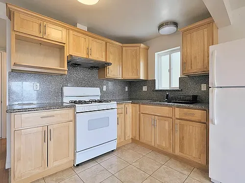 159 Oakridge Dr #A Photo 1