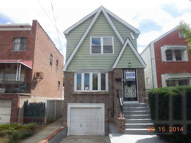 1st image of 2554 Fenton Ave