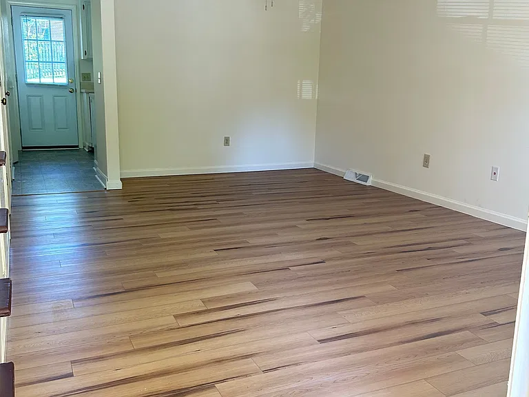 107 Rainbow Cir — Photo 5