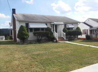 650 E Main St, Weatherly, PA 18255