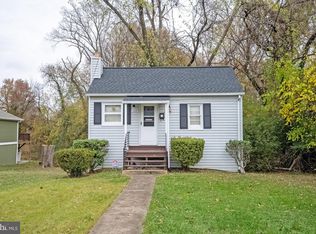 2947 Random Rd, Falls Church, VA 22042