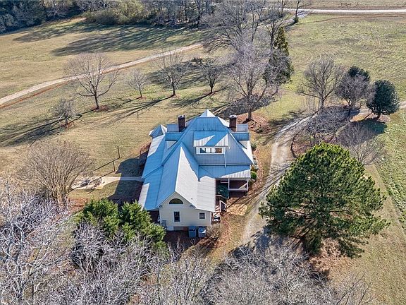 3rd image of 2821 Flat Rock Road