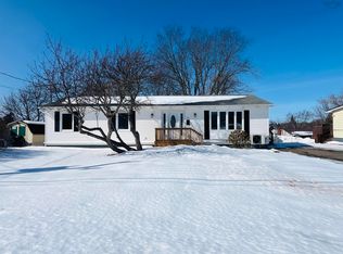 39 Rogers Ave, Amherst, NS B4H 2J7