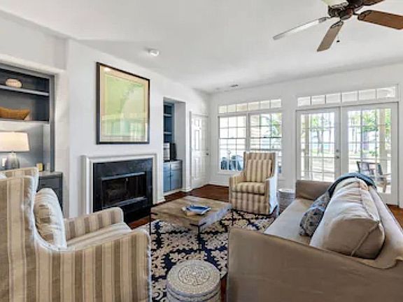 3rd image of 144 Avenue Of Oaks