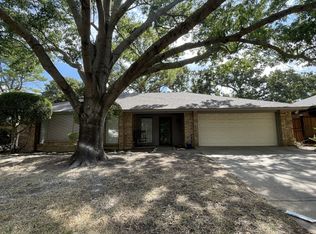 3502 Hialeah Dr, Arlington, TX 76017