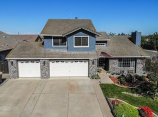 1734 Huntmaster Dr, Hughson, CA