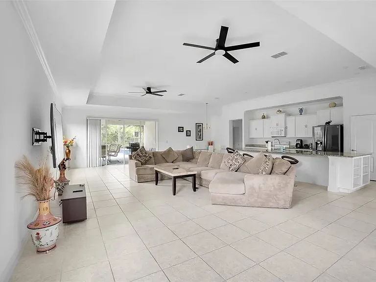 9 Evaro Dr — Photo 2