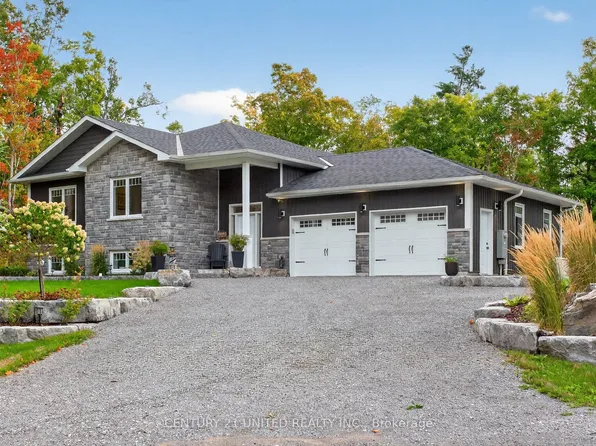 322 Elbow Point Rd, Trent Lakes, ON K0L 1J0