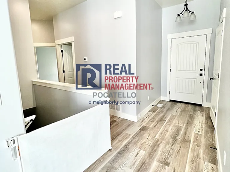 1620 Petersburg Dr — Photo 15