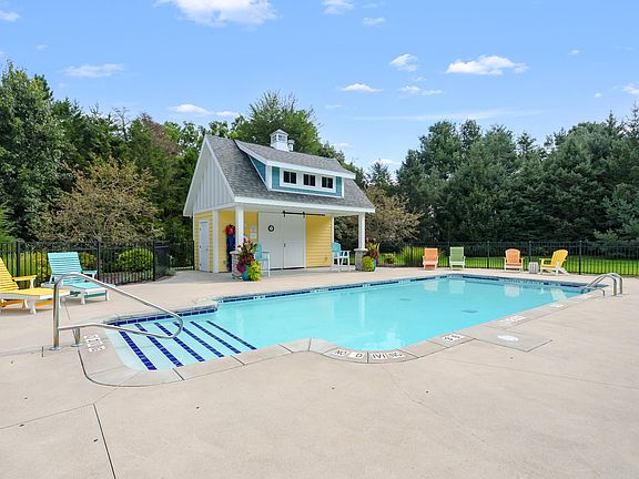 5th image of 8186 Shooting Star Ln