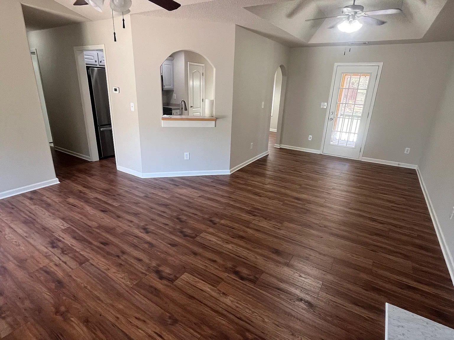 3 bed, 1368 sqft, $2,200 — Photo 4