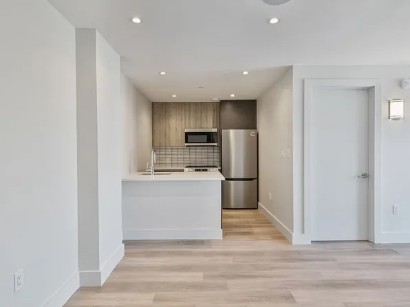 2605 Snyder Avenue 5D image 3 of 26