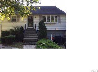 153 New Hampshire Ave, Fairfield, CT 06824