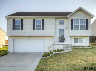 7307 N 111th Ave, Omaha, NE 68142