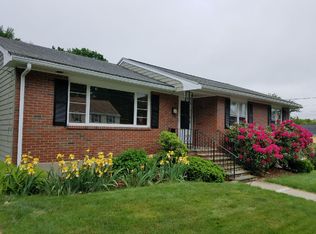10 Playstead Ave, Woburn, MA 01801