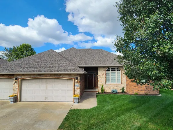 3205 W Knob Hill Street, Springfield, MO 65810
