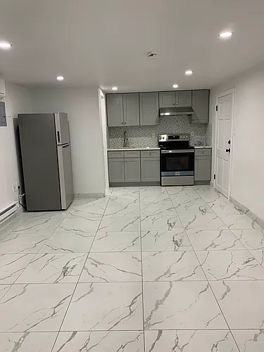 406 Woodbine St #1 Photo 1