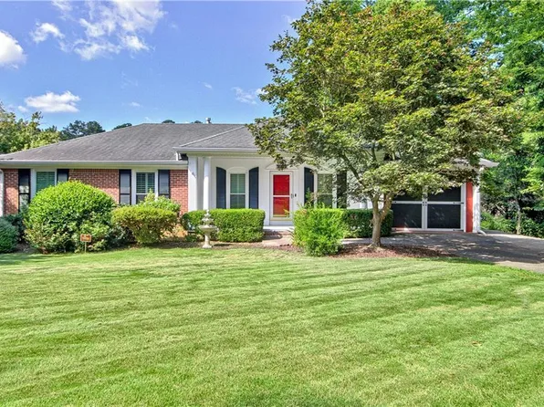 2202 Allaire Ln, Atlanta, GA 30345