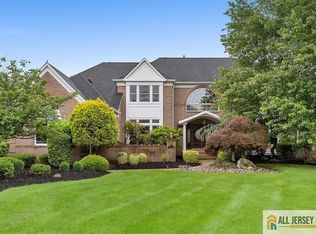 5 Stults Dr, Plainsboro, NJ 08536