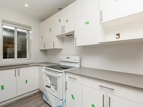 5th image of 5545 146th St #1A