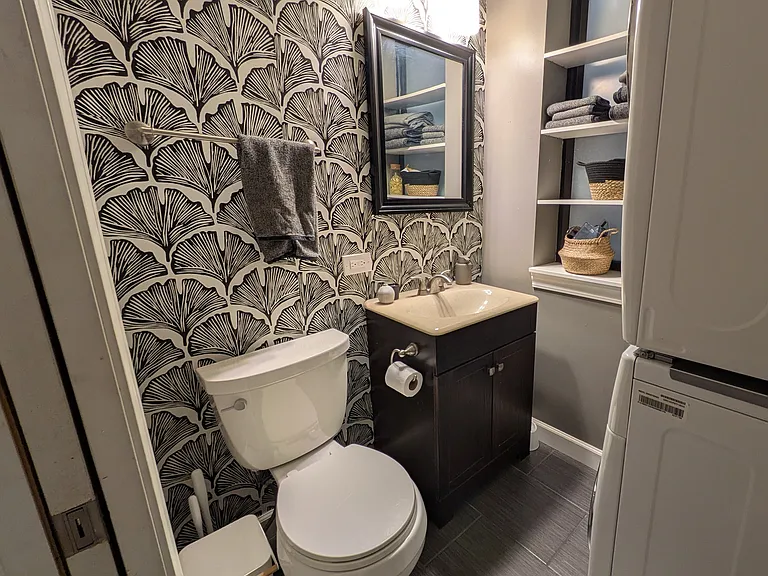 941 N Hoyne Ave #1 — Photo 31