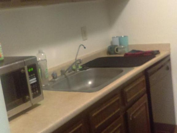 Kitchen (left)