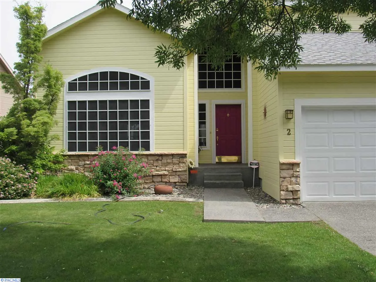 2 Carnation Ct photo 1