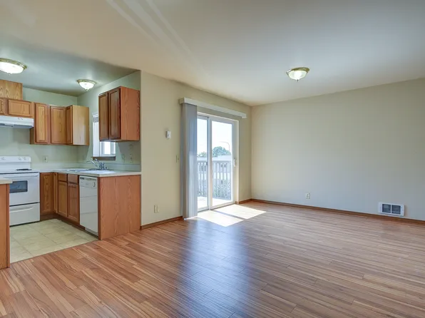 M0833 Arbor Terrace Condo's