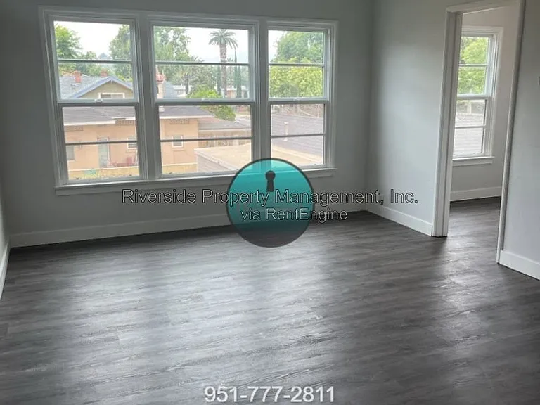3900 5th St #10 — Photo 3