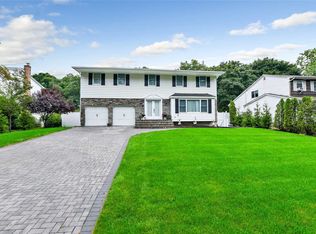 189 Nichols Rd, Nesconset, NY 11767