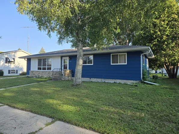 215 Center St, Fond Du Lac, WI 54937