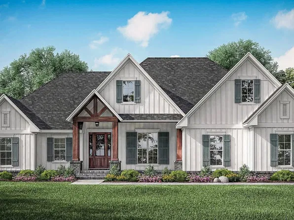 112 Rockford Farm Dr, Clarkesville, GA 30523