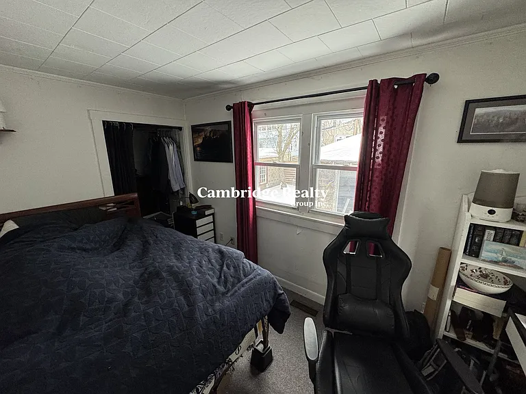 11 Burnham St #1T — Photo 4