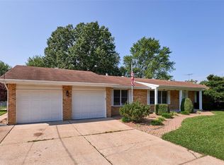5724 Werner Dr, High Ridge, MO 63049